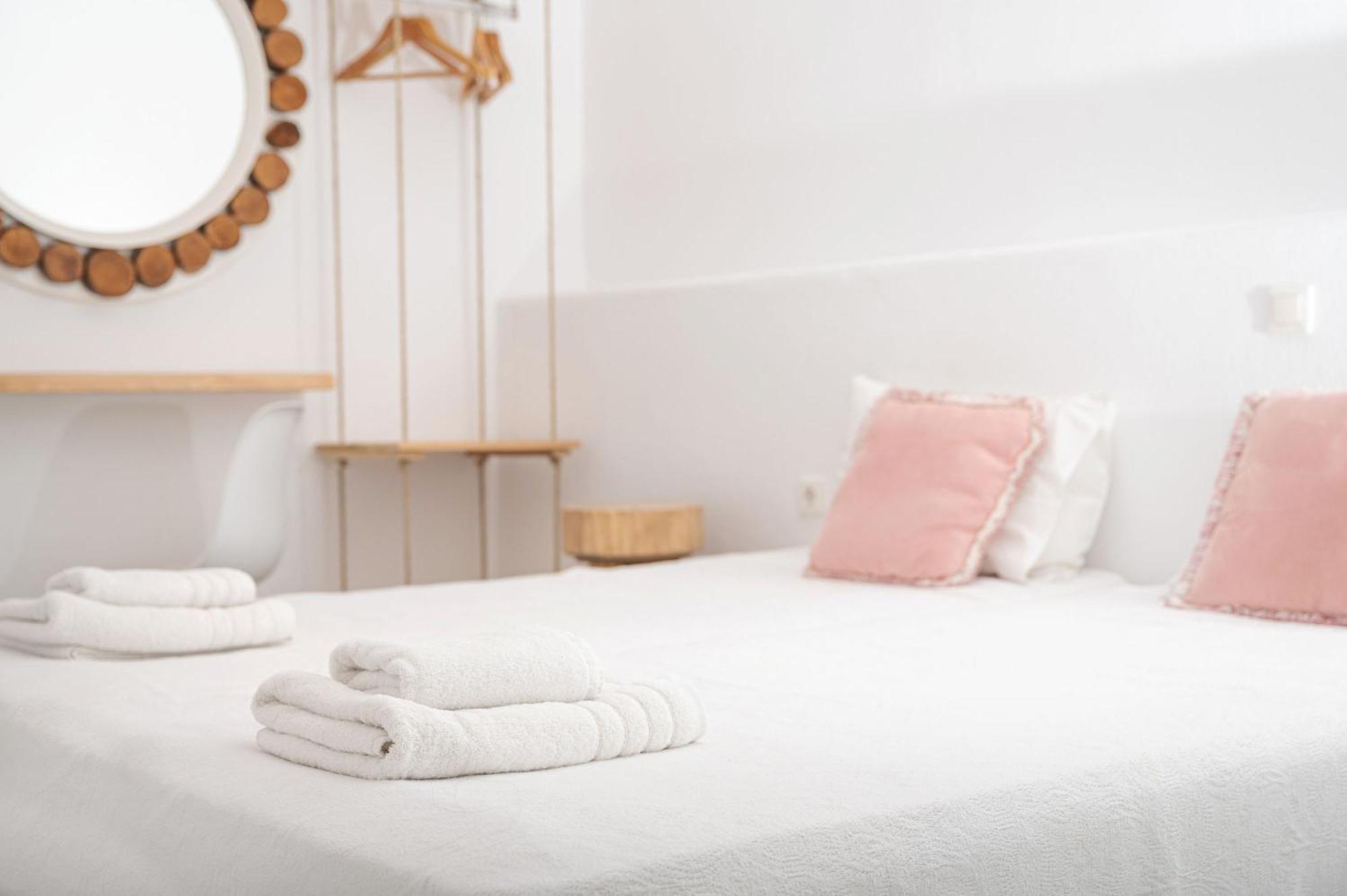 Amelie Suites Mykonos Agios Stefanos  Bagian luar foto